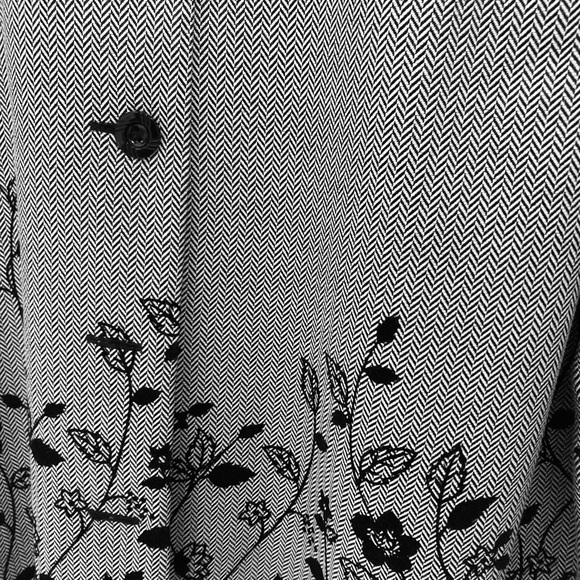 Alfred Dunner Herringbone Blazer - Picture 4 of 5